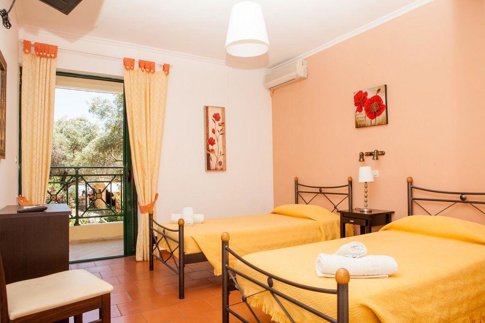 Barbati Beach Holiday Apartment, Corfu,Greece المظهر الخارجي الصورة